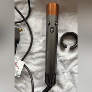 Dyson airwrap and attachments